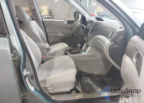 2009 Subaru Forester 2.5X из США, поврежденный, VIN JF2SH61639H770183